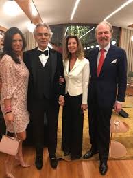 Mario lavezzi was born on june 7, 1945 in milan, italy as bruno mario lavezzi. Andrea Bocelli E Il Canto Libero A Sorpresa Con Mario Lavezzi Per Il Cenacolo Corriere It