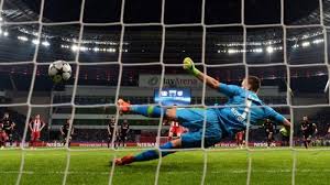 Tendangan bebas dalam permainan sepak bola. Aturan Baru Tendangan Penalti Fifa Dan Ifab Kaji Tidak Boleh Ada Rebound Tribun Jateng