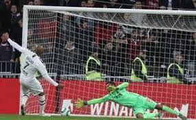 You benefit from zero luggage weight limits, including sports equipment. Nice Bordeaux Le Dernier Geste A Manque Les Girondins Butent Contre Nice Par Manque De Realisme