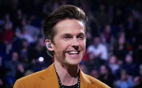 Klicka på bransche namnen och hitta alla företag inom branschen. David Lindgren Wikipedia