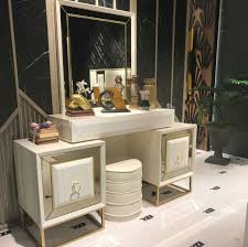 Pin By Rabiahamza Hamza On Yatak Odalari Dressing Table Design Modern Dressing Table Designs Dressing Table Modern
