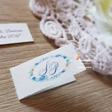 I centrini per bomboniere sono una delle soluzioni più economiche per regalare qualcosa agli invitati di un matrimonio che ricordi la giornata speciale trascorsa insieme. Bigliettini Bomboniera Corona Floreale Bb33 Cinzia Creazioni