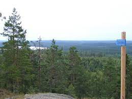 Skuruhatt is a steep hilltop near skurugata in eksjö municipality in southern sweden, with expansive views of the interior of småland. Blick Von Skuruhatt Picture Of Naturreservatet Skurugata Skuruhatt Eksjo Tripadvisor