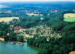der seecamping weisser brunnen ist ein idyllisch gelegener campingplatz direkt am badesee nur unweit von bad segeberg und ca 30 automin camping badesee urlaub