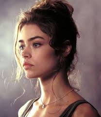 Denise Richards eller Doutzen Kroes : r/VindictaRateCelebs