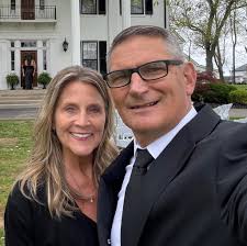 Who can provide DJ services for a wedding in Ashland, Kentucky?