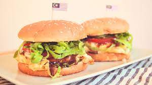 Beef burger special adalah kreasi burger daging sapi ala restoran yang kini bisa dibuat dengan mudah di rumah. Cara Memasak Burger Yang Sedap