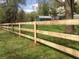 Installing wooden fence posts solidly bracing your fence posts will help them stand up to the elements in addition to any pressure your livestock will put. Paddock Horse Board Pasture Fence Designs Fence Posts Are Made Of Treated Pine Fence Boards Are Made Of Oak Ideal Fence Design Bamboo Fence Backyard Fences