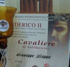 Dona un sorriso sotto l'albero al Salotto Artistico Culturale di Tina  Piccolo