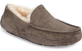 Find the right look and feel for anybody, anywhere. 8 Best Mens Slippers 2021 Comfy Ugg And Scuff Slipper For Men