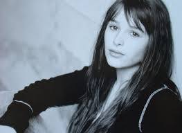 Cara Delizia's Instagram, Twitter & Facebook