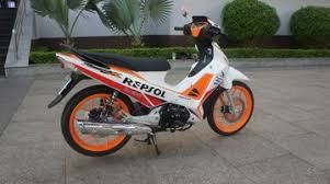 86 modifikasi motor supra x125 r terbaru dan terlengkap oneng via onengmodifikasimotor.blogspot.com. Supra X Coba Baju Repsol Honda Sampai Pinjem Pelek Sonic Juga Gridoto Com