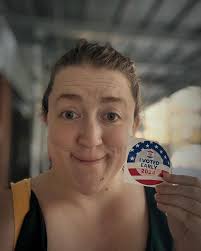 Styled by jet lag and slightly disoriented by how much warmer it is here, I  proudly cast my vote for @kamalaharris. The whole thing took me less than  fifteen minutes. While it's