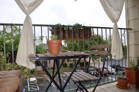 Balkon Masasi Modelleri 7355759 Dekorcenneti Com Daire Balkon Bahcesi Veranda Tasarimi Veranda