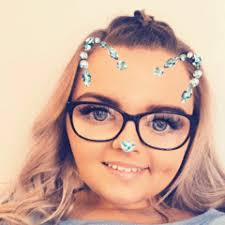 Courtney Neil's Instagram, Twitter & Facebook