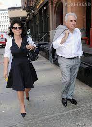 Une existence paisible menée à deux et débutée en 2012, après de grandes épreuves traversées chacun de son côté. Anne Sinclair A Toujours Soutenu Son Ex Compagnon Dominique Strauss Kahn Puretrend