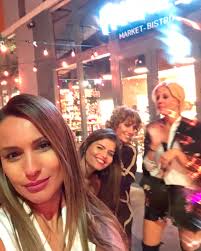 Carolina no necesita defensa, cuando tenga que salir a hablar lo hará. Pampita Peleada Con Su Mejor Amiga Desde Hace 17 Anos La Palabra De Angie Balbiani Infobae