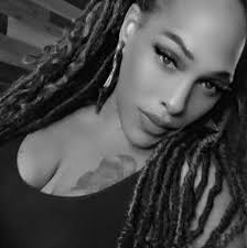 Monique E. Peters (@MsMoniLuvv) • Facebook