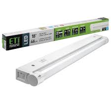 Eti 24 In Linkable Led Beam Adjustable Under Cabinet Strip Light Plug In Or Direct Wire 700 Lumens 3000k Dimmable 53504111 The Home Depot