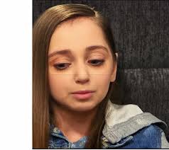 Shauna Rae Goes Halloween Costume Shopping