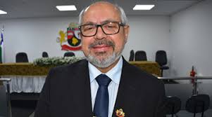 Honraria Nacional à FAINOR: Edgar Larry é o vencedor de prêmio em Educação  Superior