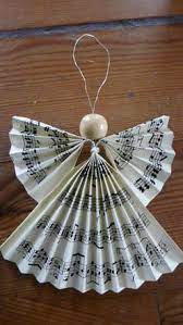 Découpe du carton choisissez un carton solide n'ayant pas pris l'eau, sans trou, ni pliure. Ange En Papier Pour Decoration De Noel Pouvant Etre Accroche Dans Un Sapin Accessoires De Maison Par Lilly Creations De Noel Creations A Theme Noel Main Noel