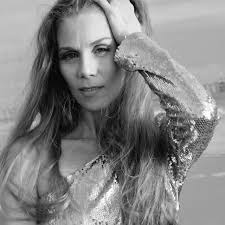 Tracey Deleon's Instagram, Twitter & Facebook