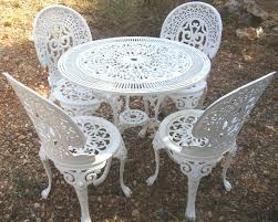 Salon De Jardin Rocaille Blanc Immitation Fonte No Fer Forge Salon De Jardin Table Et Chaises De Jardin Chaise De Jardin