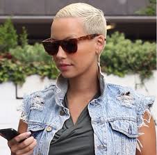 2017 mtv vmas amber rose couples mtv red carpet. Amber Rose Short Blonde Pixie Short Hair Styles Pixie Pixie Hairstyles