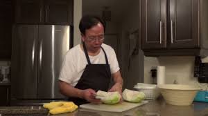Como la mayoría de los miembros del género cucurbita , c. Master Lai Cutting Spagheti Melon Youtube