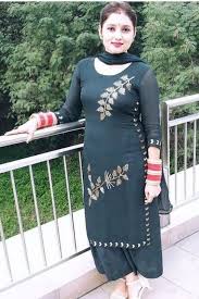 Dress Color Combination For Female Colour Combination With Green Suit Plain Churidar Colour Combinat Em 2020