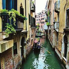 Enjoy a vacation in italy while you are sitting in the comfort of your home. A Perfect Day In Venice Italy Jetsetchristina