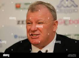 Leeds united manager steve evans hi-res stock photography and images