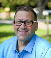 Fall candidates introduce themselves during Sidewalk Sales Days