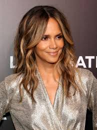 Berry owns many properties including an $8 million mansion in malibu, los angeles and a lavish $15 million home in hollywood los angeles. Halle Berry Is Obsessed With This 15 Moisturizing Hair Mask Allure