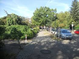 The cheapest way to get from alexanderplatz to britzer garten costs only 2€, and the quickest way takes just 23 mins. Gc6rt7e Bww 10 Britz Buckower Weg Letterbox Hybrid In Berlin Germany Created By Charlybaer13