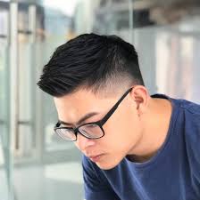 Whether you have straight or curly, you will look equally stylish with the cut. 22 Examples Of The Taper Haircut Pictures For Men