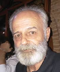 ΓΥΝΑΙΚΕΣ ΤΟΥ ΚΟΣΜΟΥ 43: Τρελλή χωρίς αιτία, Λογία