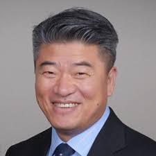 Fun morning installing the DeRusha's living room re-design! From 'dated  chaotic' to 'modern calm'. Love bringing vision to life for amazing  clients! Jason DeRusha Custom One Renovation