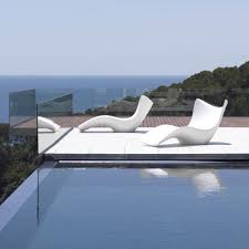 Surf Sun Chaise From Vondom Modern Outdoor Furniture Outdoor Furniture Design Outdoor