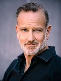 Stephan Hausmann's Instagram, Twitter & Facebook