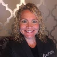 Ashley Dingman's Instagram, Twitter & Facebook