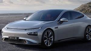 Automatiserte prosessorer integrert i bilen sørger for en førsteklasses førerassistent. Elektroauto Xpeng Bringt P7 Mit Grosserer Reichweite Als Teslas Model 3 Golem De