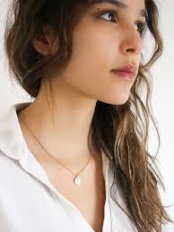 Collier initiale nacre