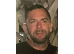 Chris Davila's Instagram, Twitter & Facebook