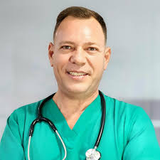 Dr. Roberto Solórzano Urólogo Nefrólogo en Maracay