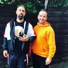 Hinter bushido liegen einige schwierige monate. Ian R O Filac On Twitter Danke Fur Alles Digga Gastfreundlichkeit Sein Vater Bushido