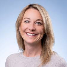 Gina Gates's Instagram, Twitter & Facebook