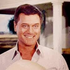 Axel Davis's Instagram, Twitter & Facebook