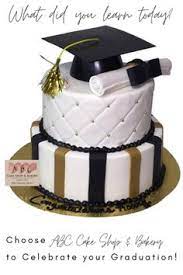 Whether you are celebrating a graduation from high school, college or receiving any type of diploma, these cake designs will suit your graduation occasion. 23 Graduation Cakes Ideas In 2021 Graduation Cakes Cakes For Boys Masters Graduation